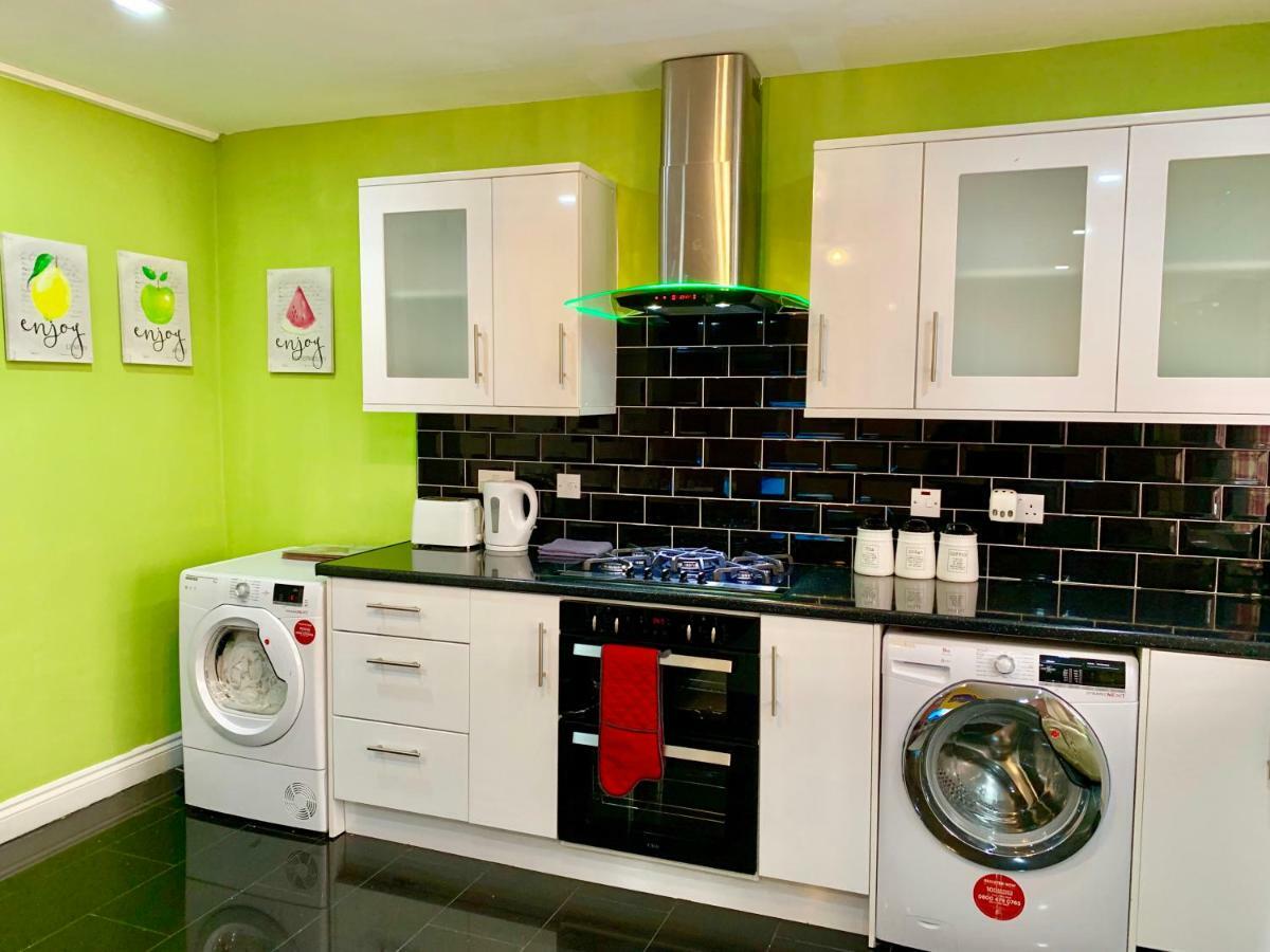 London 2 Bedroom Apartment, Kitchen, Reception And Private Garden Exteriér fotografie